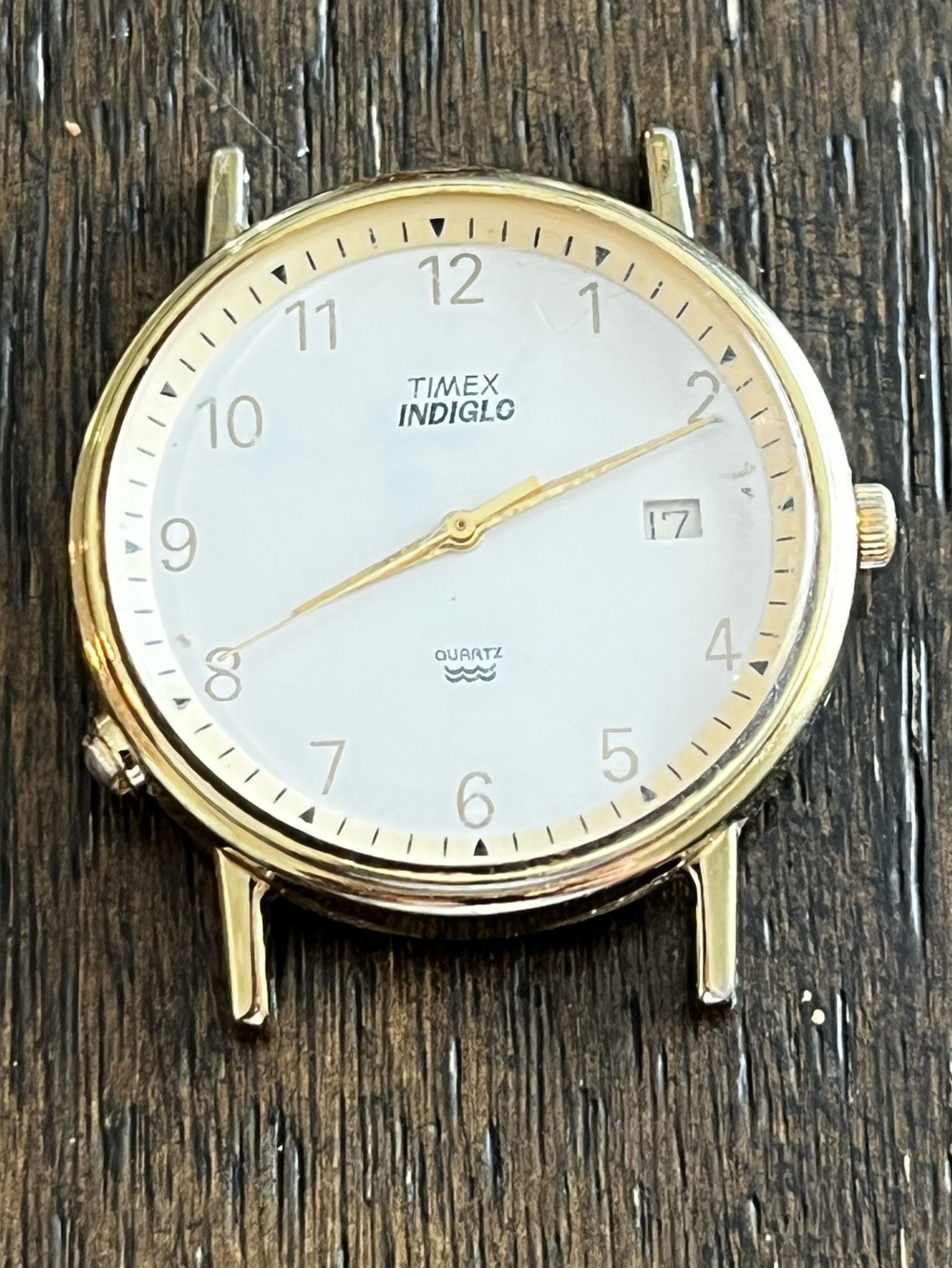 Timex Indiglo Day / Date Watch: New Battery: Indiglo Button Is Stuck: No Band